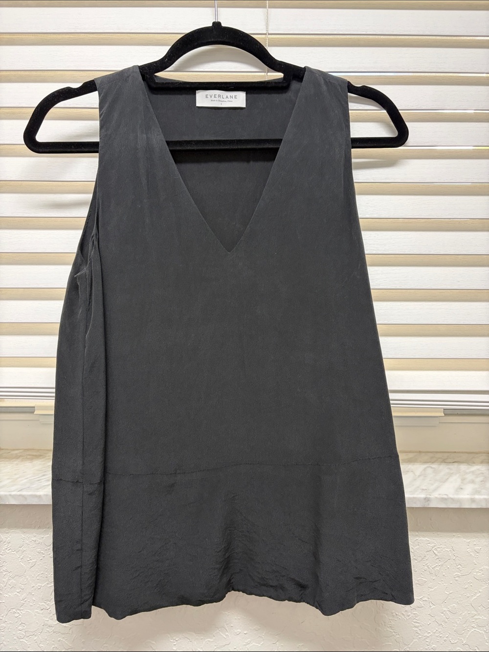 Everlane Black V-Neck Silk-Blend Camisole